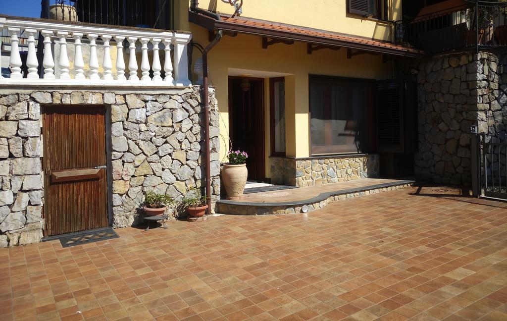 Villa Le Giare Ospitalita Diffusa Agerola Exterior photo